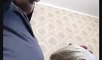 Мужчина ебет русскую алкашку после выпитой бутылки